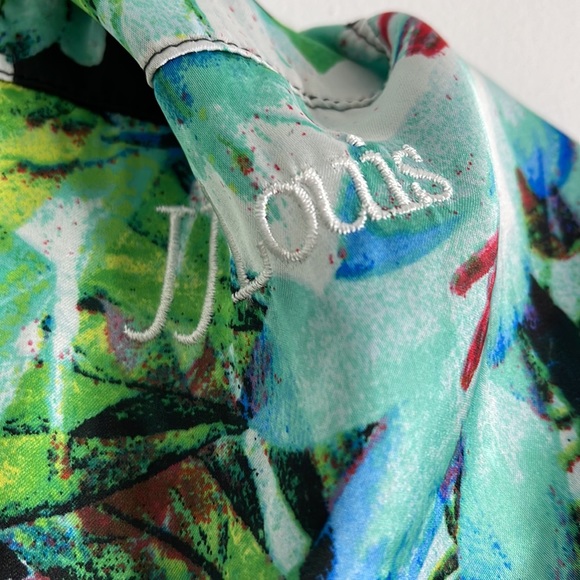 Infinite scarf made in Canada - Picture 5 of 6